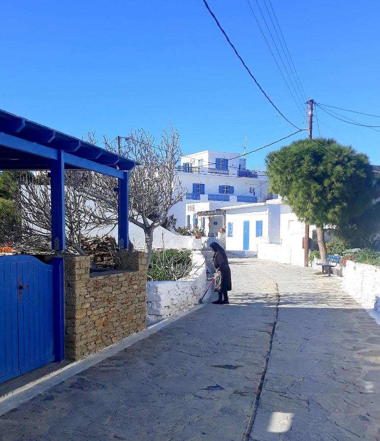 Isavella'S Apartment Schoinoussa Exterior photo
